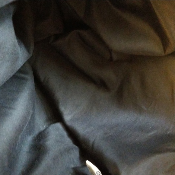 VGUC. Nine West large black and tan tote. - Picture 10 of 12